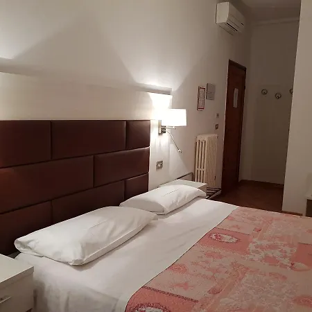 Elite Ξενοδοχείο 2*